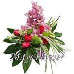 flower-in-vase-112